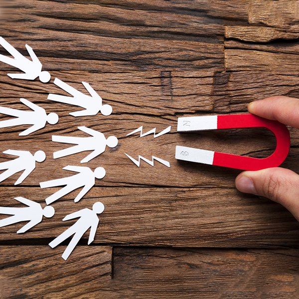 Gain & Hold attention of audience during your presentation